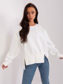 Bluza ecru z asymetrycznym wykończeniem basic