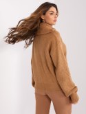 Damski sweter camelowy oversize z golfem, akrylowy