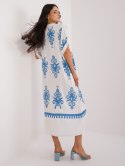 Sukienka maxi boho biało-niebieska z printem oversize